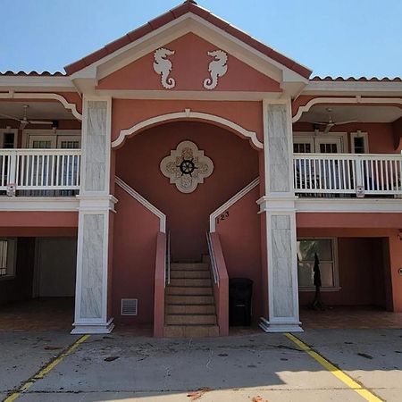 Cozy 2 Bedroom With Big Pool - Campeche Triplex Unit C Home South Padre Island Eksteriør billede