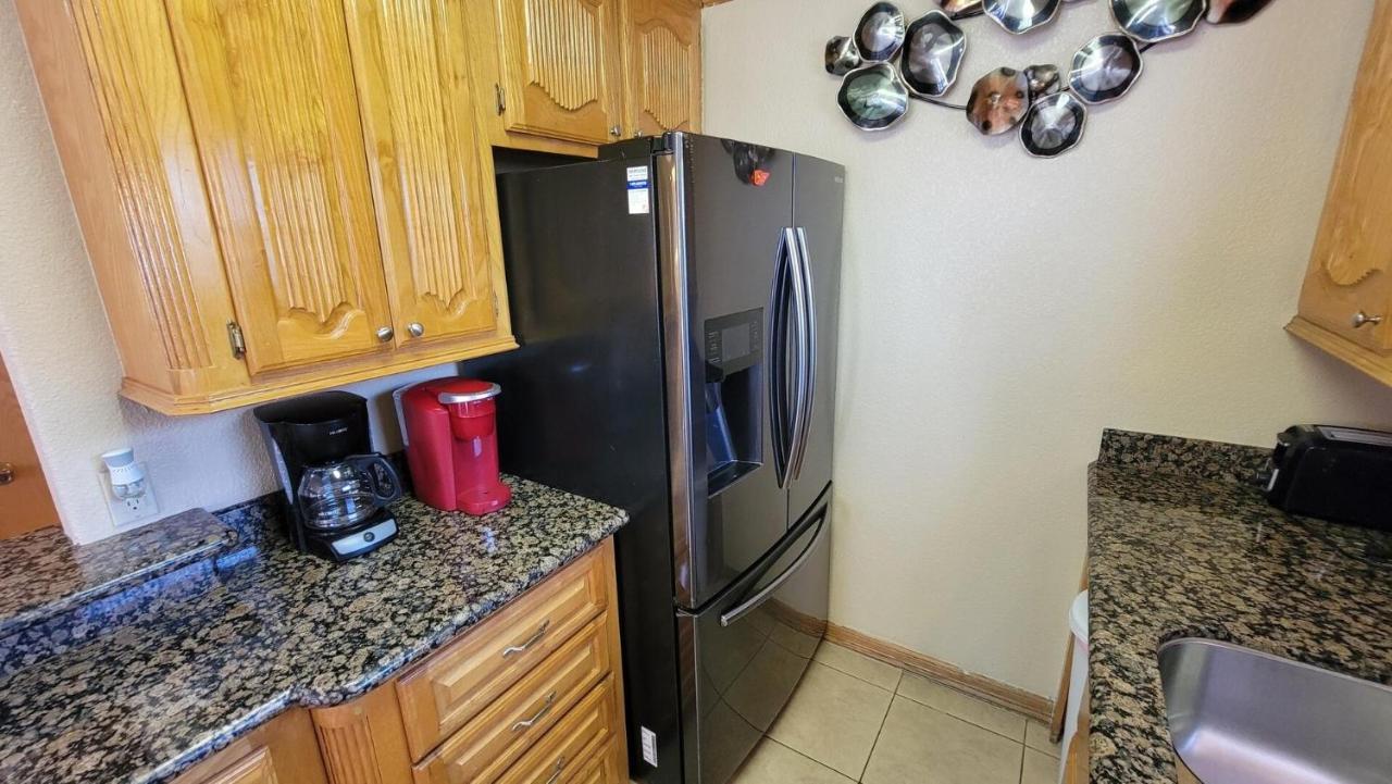 Cozy 2 Bedroom With Big Pool - Campeche Triplex Unit C Home South Padre Island Eksteriør billede
