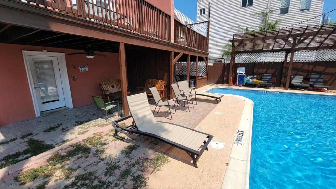 Cozy 2 Bedroom With Big Pool - Campeche Triplex Unit C Home South Padre Island Eksteriør billede